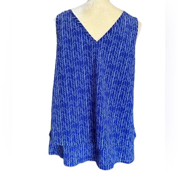 Worthington Women’s Blue Flowy Chiffon Sleeveless Top Size M - Picture 2 of 6
